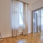 Wenceslas Square Aparthotel