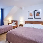 Wenceslas Square Apartahotel 4*