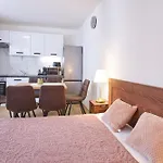 Wenceslas Square شقة فندقية 4*