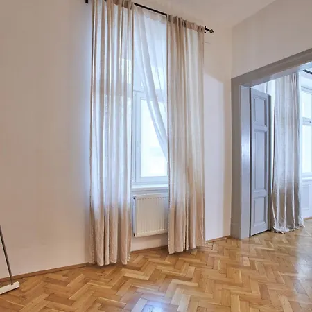 Wenceslas Square Aparthotel