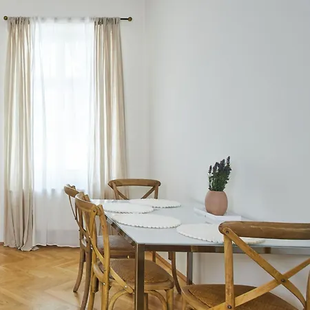 Aparthotel Wenceslas Square 4*