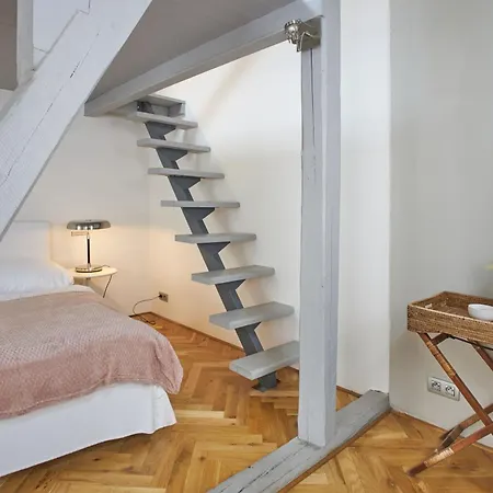 Wenceslas Square Aparthotel