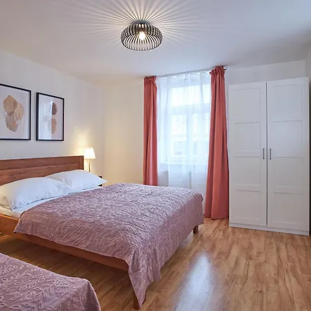 Ξενοδοχείο με διαμερίσματα Wenceslas Square 4*